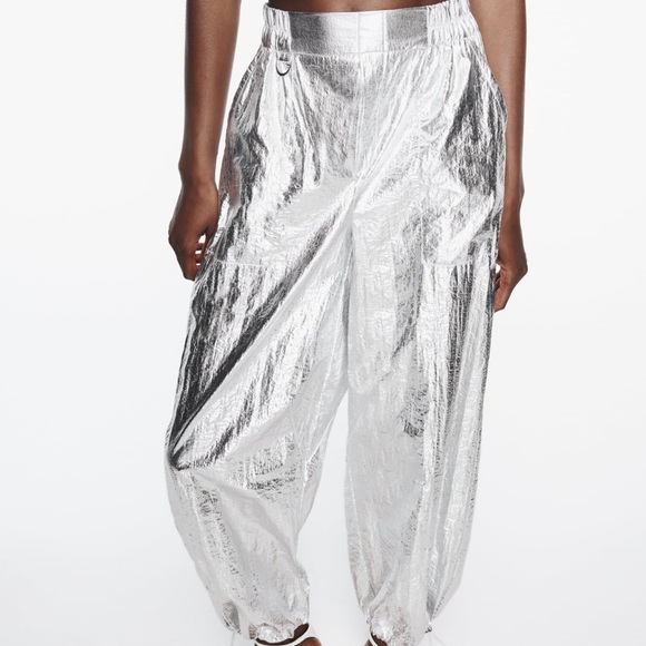 ZARA Silver pant - Picture 2 of 4